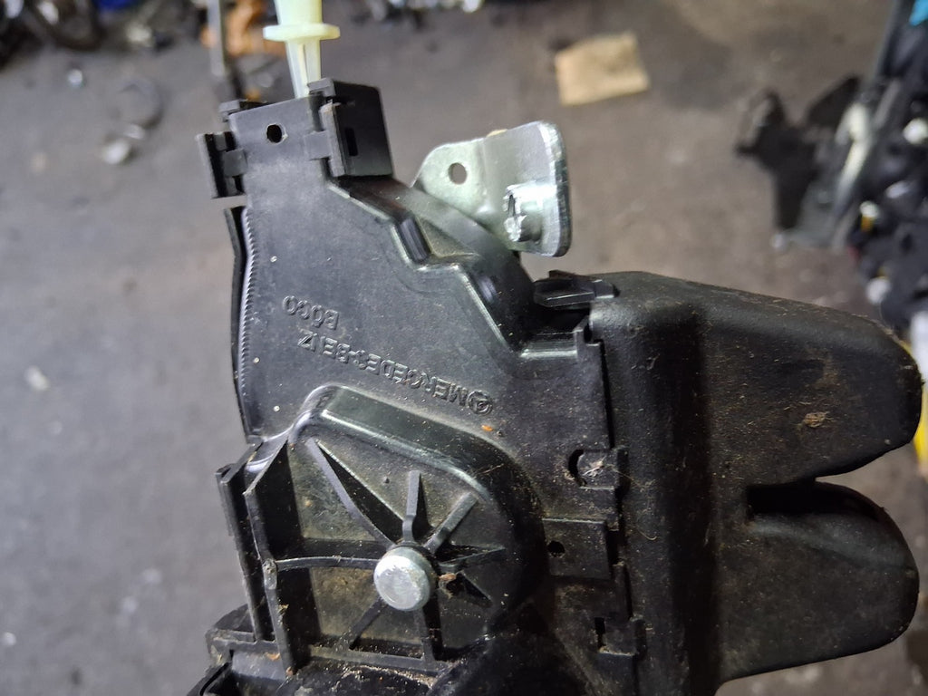 2021 MERCEDES A CLASS V177 REAR BOOT LOCK MECHANISM