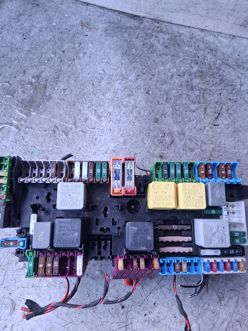 2024 MERCEDES BENZ SPRINTER FUSE BOX RELAY A9075450100