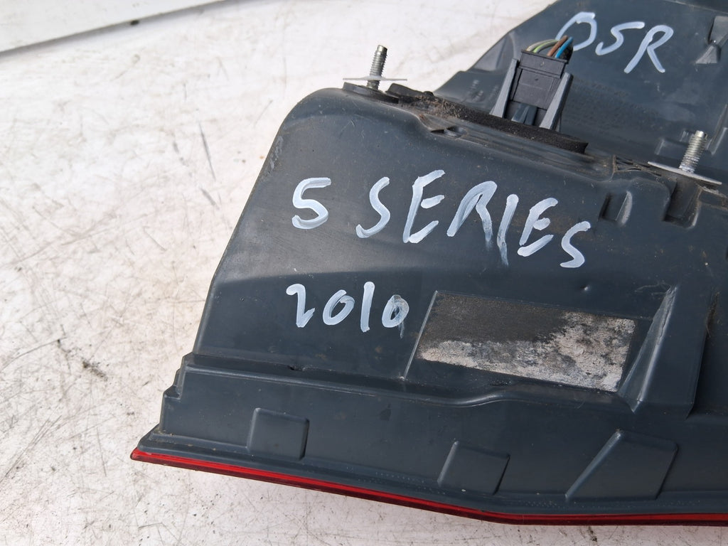 2010 BMW 5 SERIES F10 OSR DRIVER SIDE REAR OUTER TAIL LIGHT LAMP