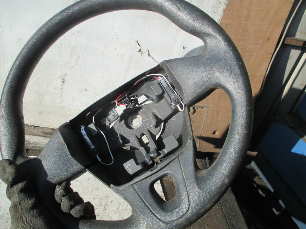 RENAULT MEGANE MK3 2015 3 SPOKE STEERING WHEEL