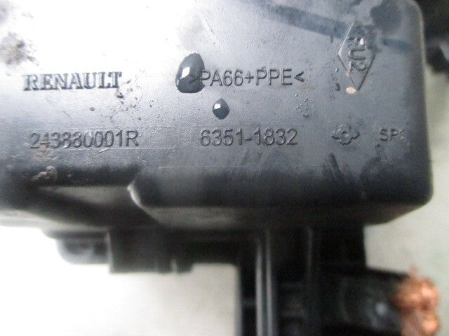 2015 RENAULT MEGANE FUSE RELAY FUSE BOX 6351-1832