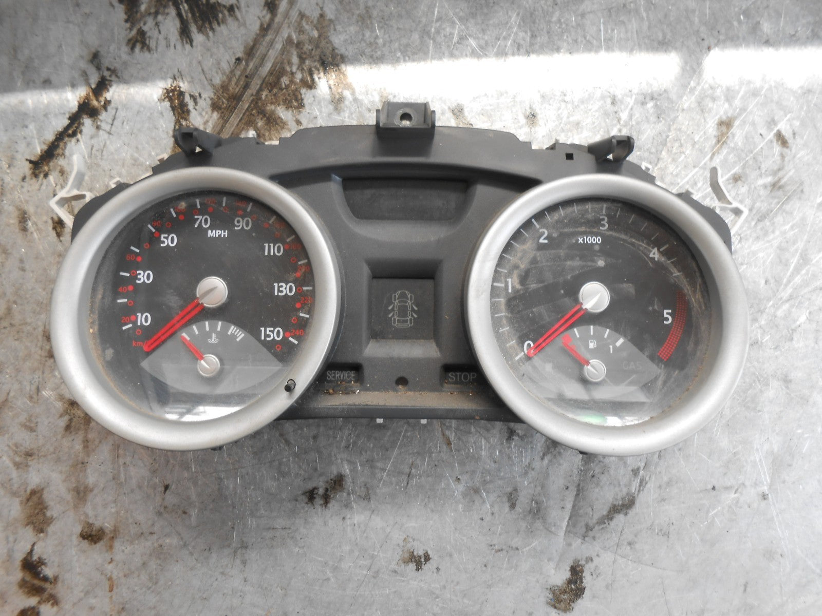 RENAULT MEGANE MK2 2005 1.9 DCI CLOCKS SPEEDO INSTRUMENT CLUSTER  8200399699
