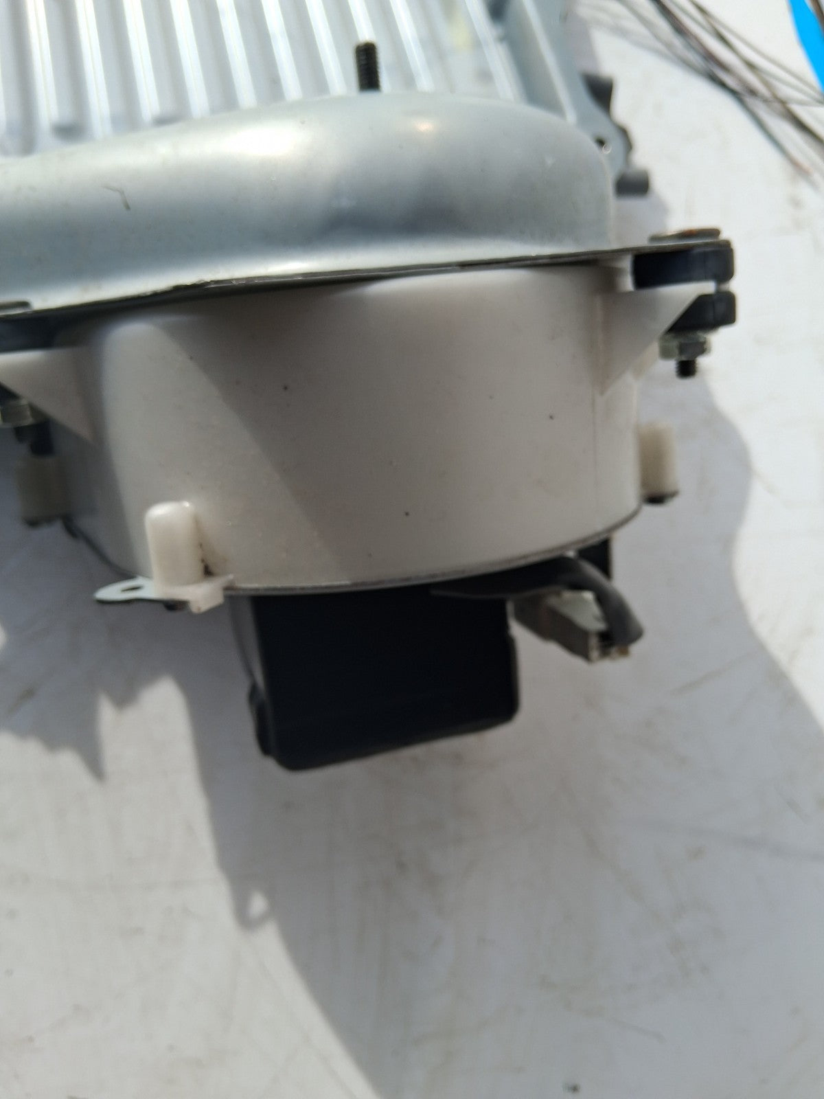 TOYOTA ESTIMA MK3 2013 BATTERY BOTTOM TRAY COVER / CASING