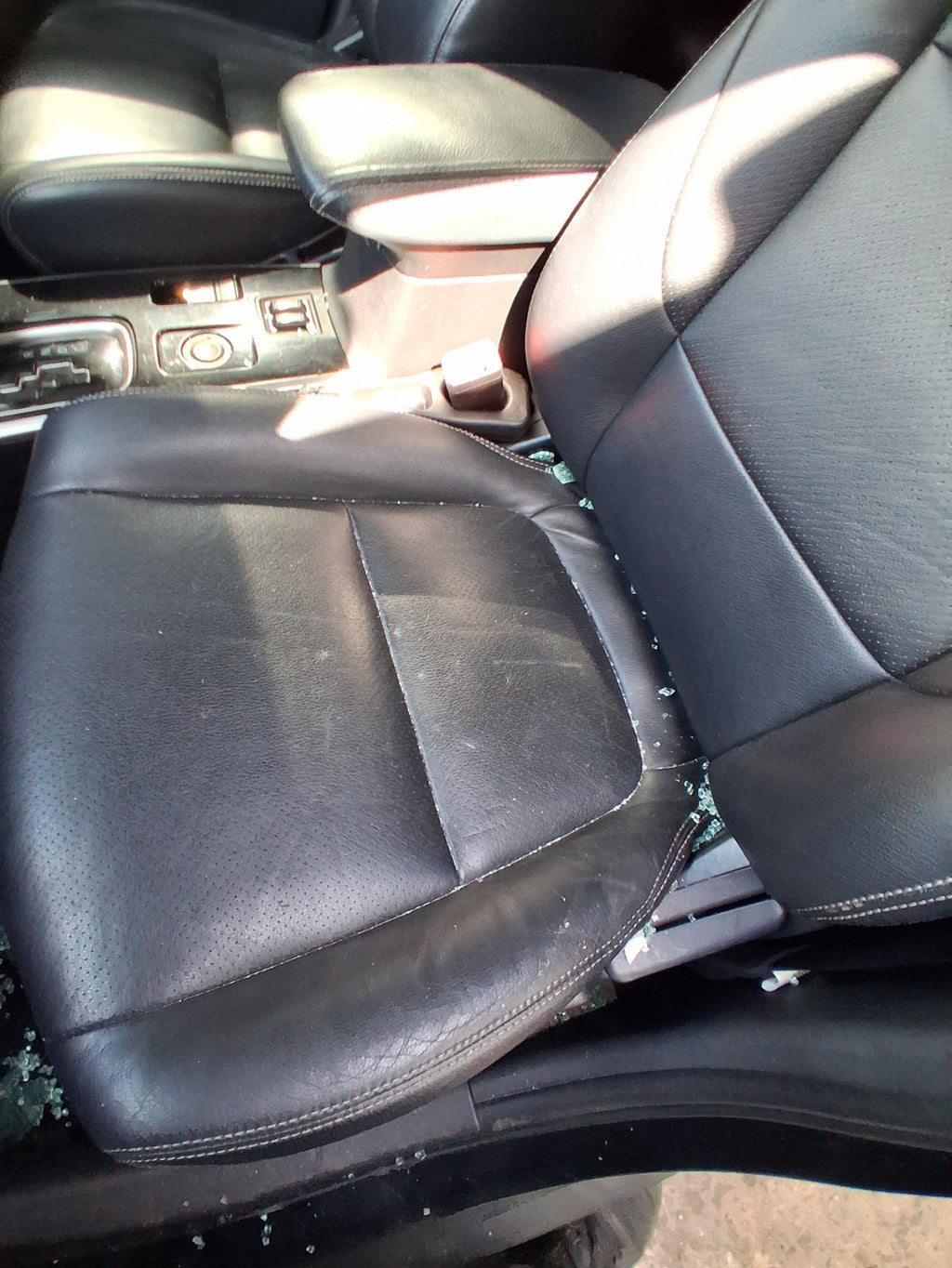 2018 MITSUBISHI OUTLANDER MK3 NSF PASSENGER SIDE FRONT LEATHER COMPLETE SEAT