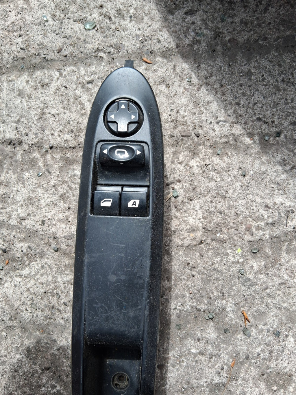 2012 CITROEN DS3 3 DOOR OSF DRIVER SIDE FRONT RIGHT WINDOW CONTROL SWITCH