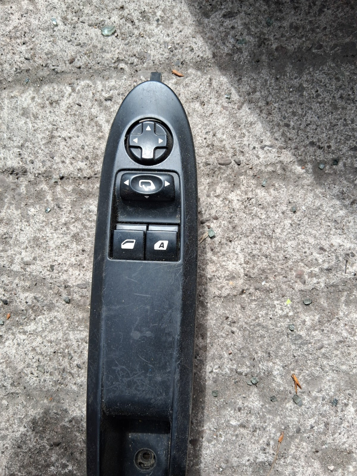 2012 CITROEN DS3 3 DOOR OSF DRIVER SIDE FRONT RIGHT WINDOW CONTROL SWITCH