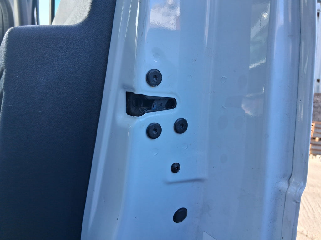 2025 RENAULT MASTER MK4 OSF DRIVER SIDE FRONT DOOR LOCK MECHANISM