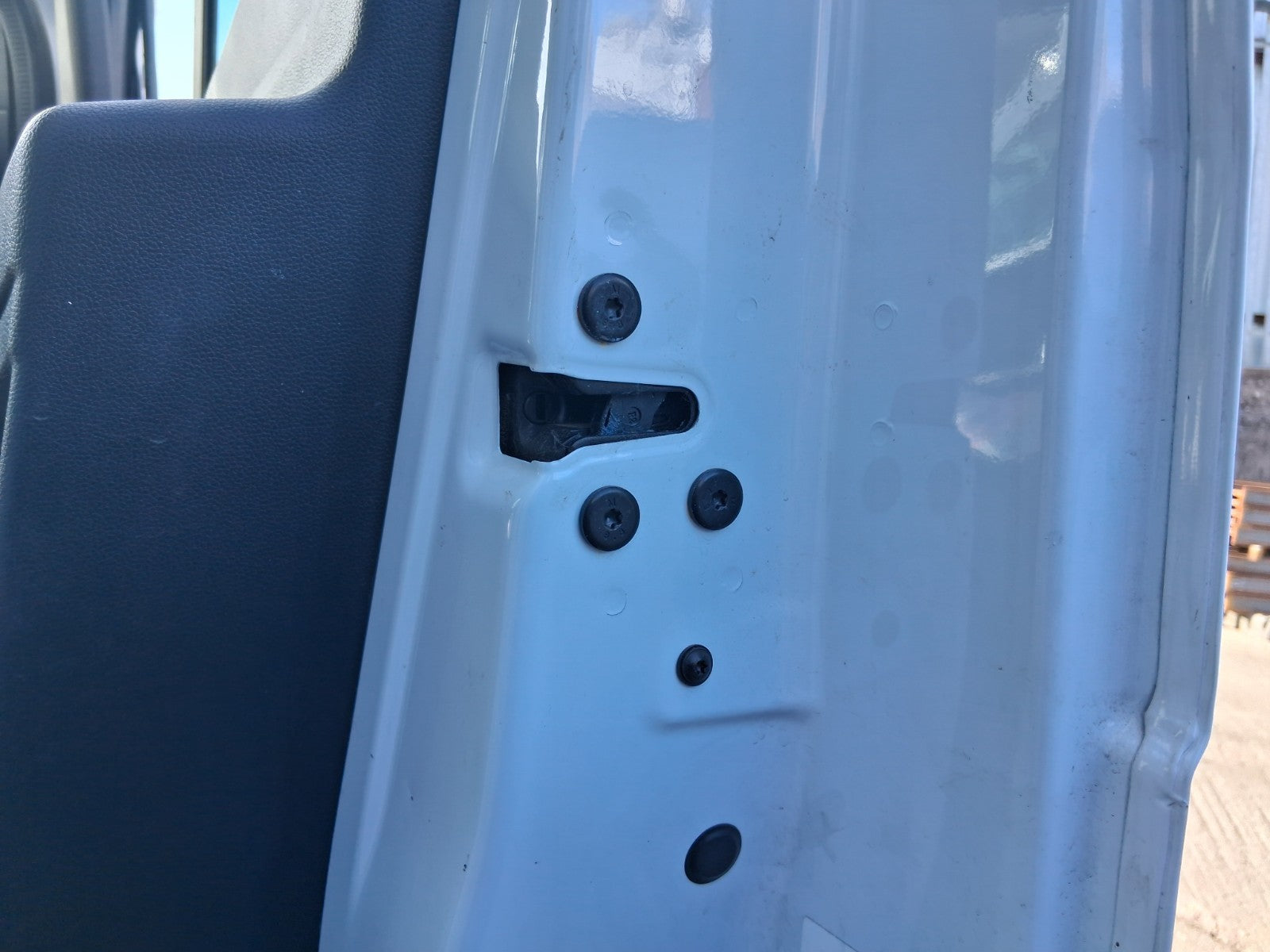 2025 RENAULT MASTER MK4 OSF DRIVER SIDE FRONT DOOR LOCK MECHANISM