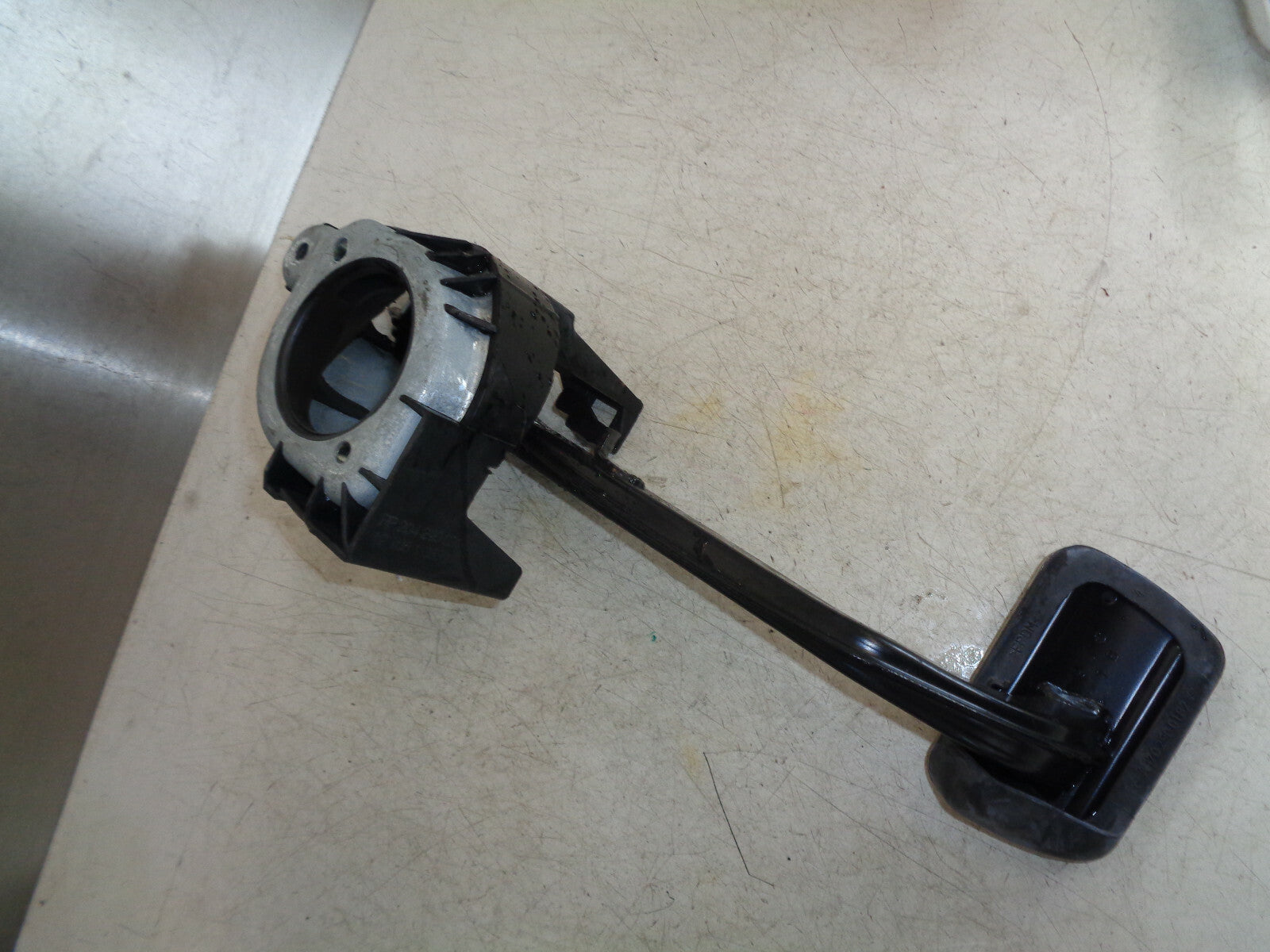 MERCEDES BENZ E CLASS W212 W204 DIESEL BRAKE PEDAL A2042902301