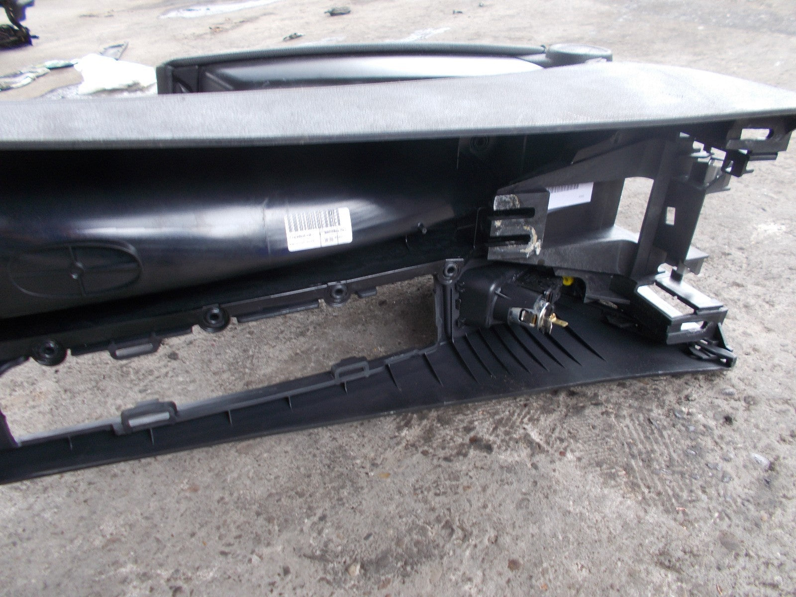 BMW 1 SERIES E87 2006 CENTRE CONSOLE TRIM 51166954114