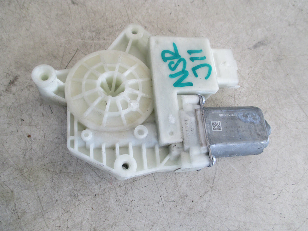 NISSAN QASHQAI J11 2017 MK2 NSR PASSENGER REAR WINDOW MOTOR ONLY