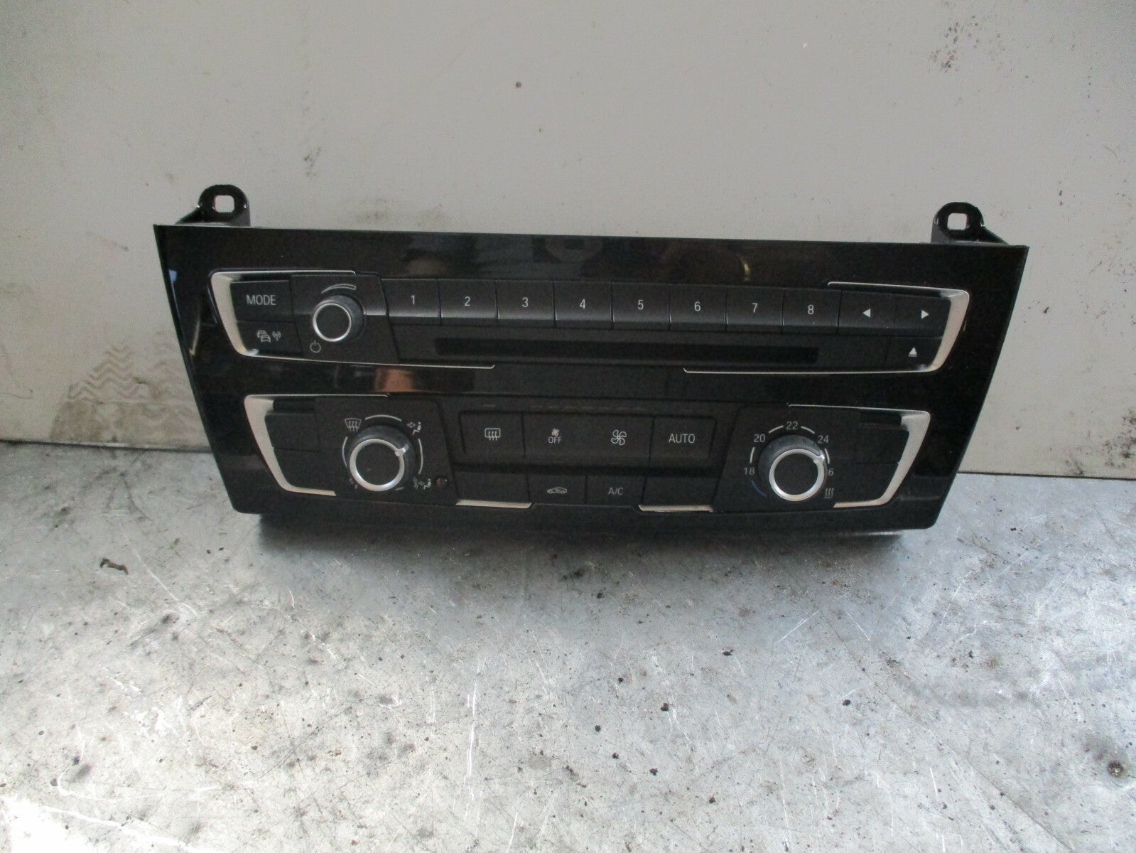 BMW 1 SERIES F20 F21 AUDIO STEREO HEATER CONTROL PANEL 6814187 9384046