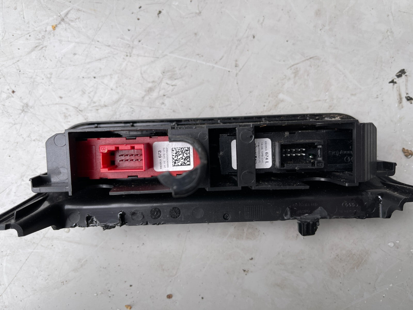 AUDI A1 HEATED SEATS SWITCH PAIR 8X0959673