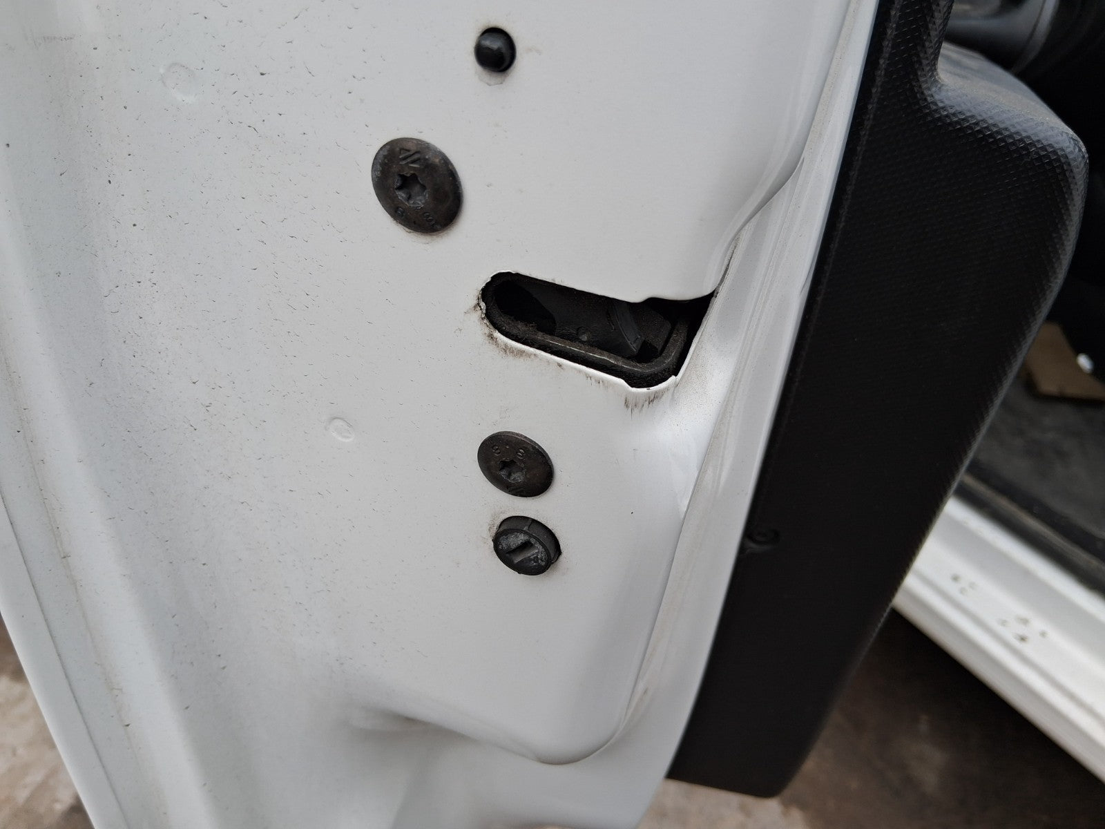 2017 PEUGEOT PARTNER MK2 NSF PASSENGER SIDE FRONT LEFT DOOR LOCK MECHANISM
