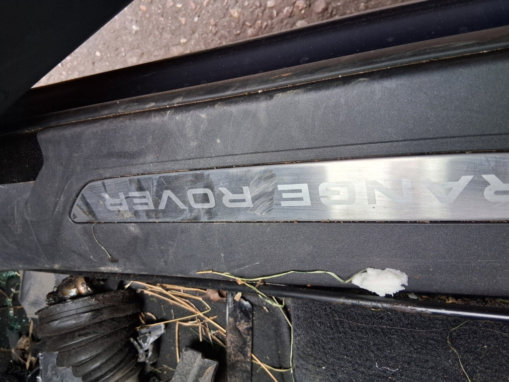 2024 RANGE ROVER VELAR P400e OSF DRIVER FRONT DOOR ENTRY SILL TRIM