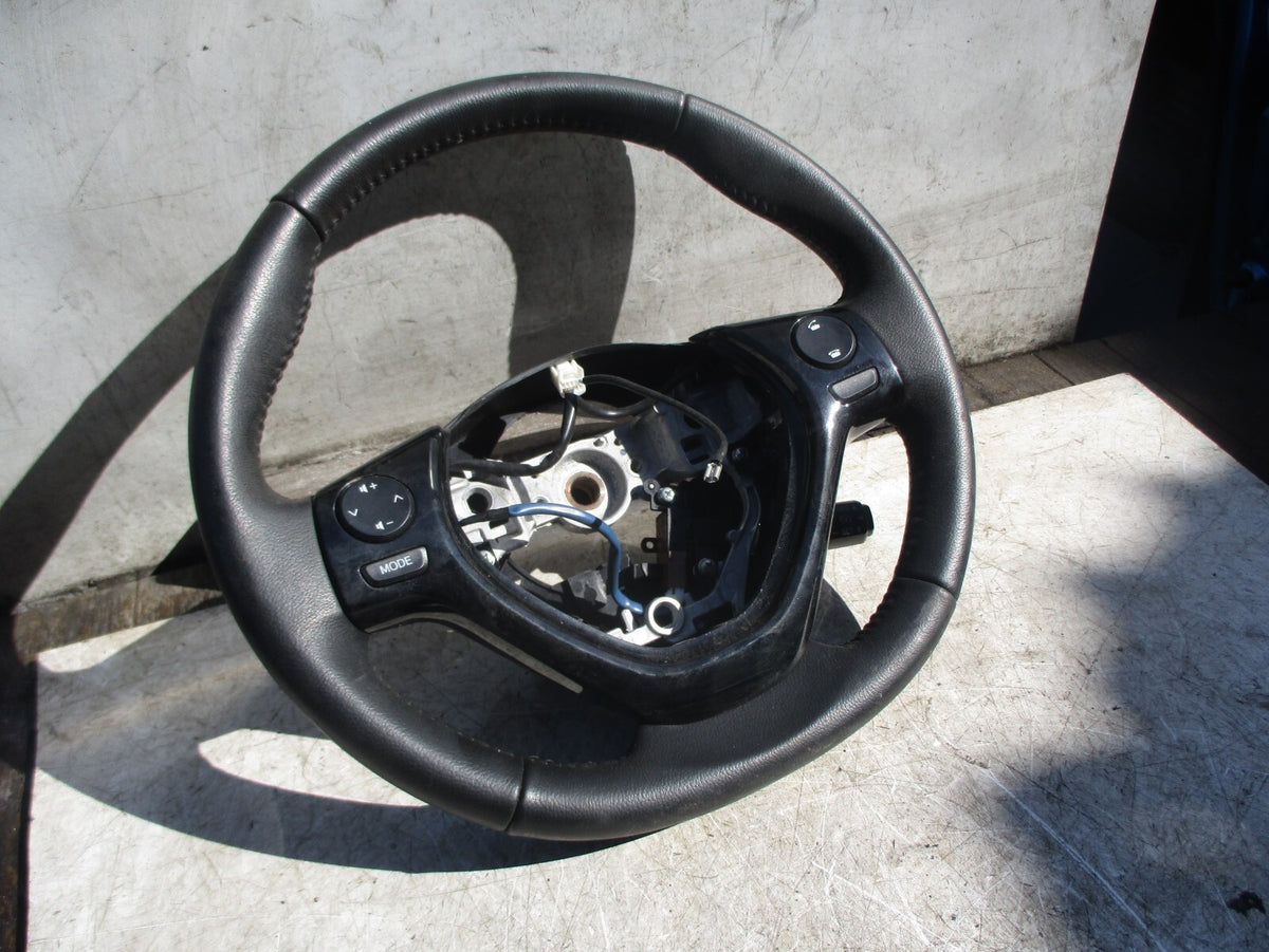 TOYOTA AYGO MK2 2016 3 SPOKE MULTIFUNCTION STEERING WHEEL