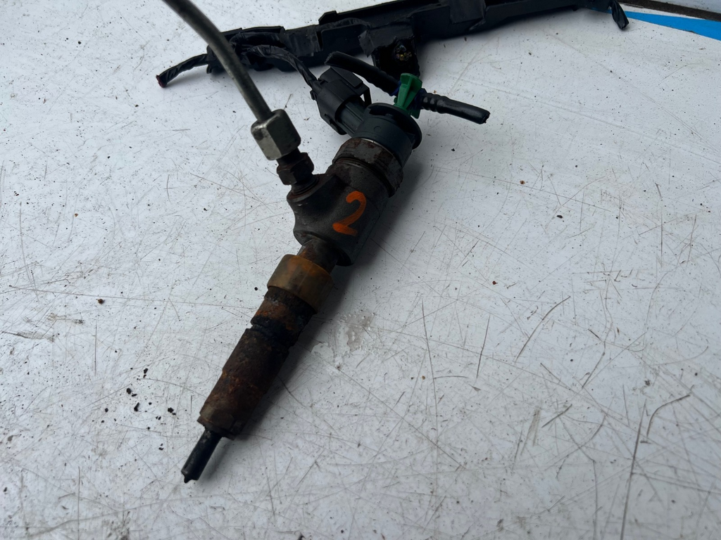 2016 FORD FIESTA MK7 1.6 TDCI DIESEL FUEL INJECTOR CV6Q9F593AA REF 2