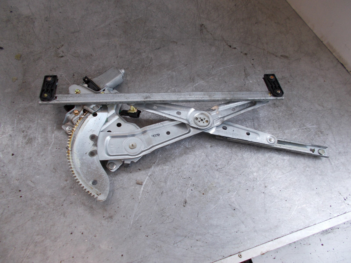 2004 KIA CARENS 5 DOOR NSR PASSENGER SIDE REAR WINDOW REGULATOR XH504PO