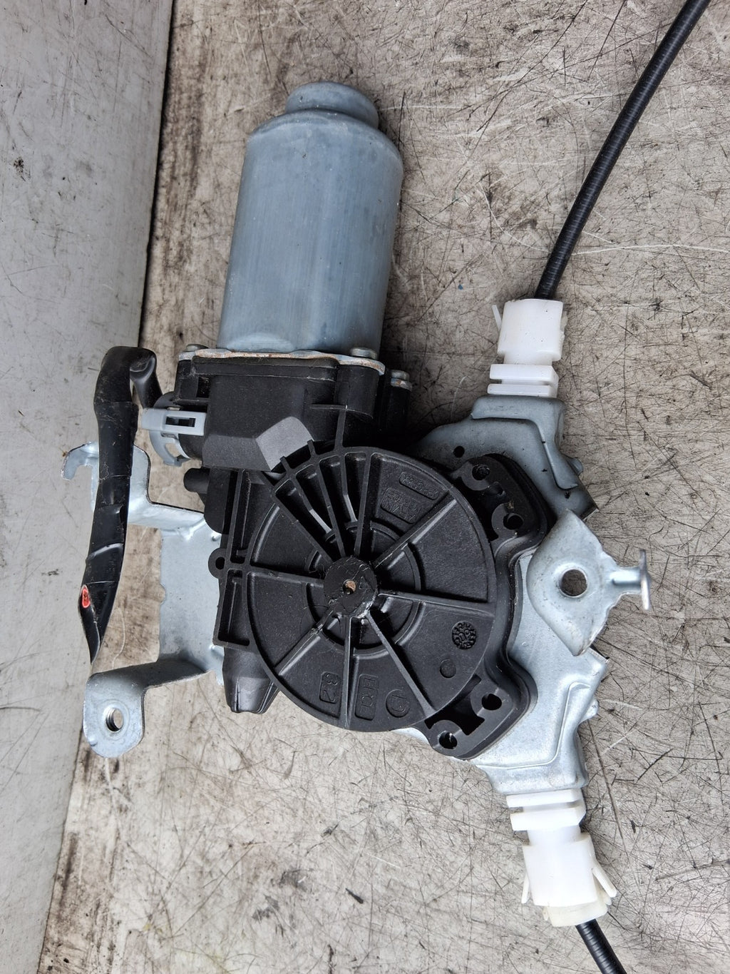 NISSAN QASHQAI J10 2012 OSR DRIVER SIDE REAR RIGHT WINDOW MOTOR REGULATOR 120870