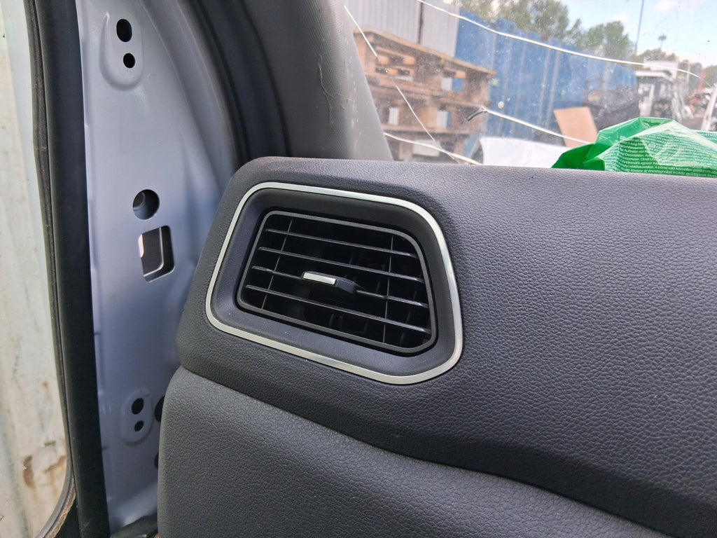 2024 RENAULT MASTER MK3 NSF PASSENGER SIDE FRONT INTERIOR AIR VENT