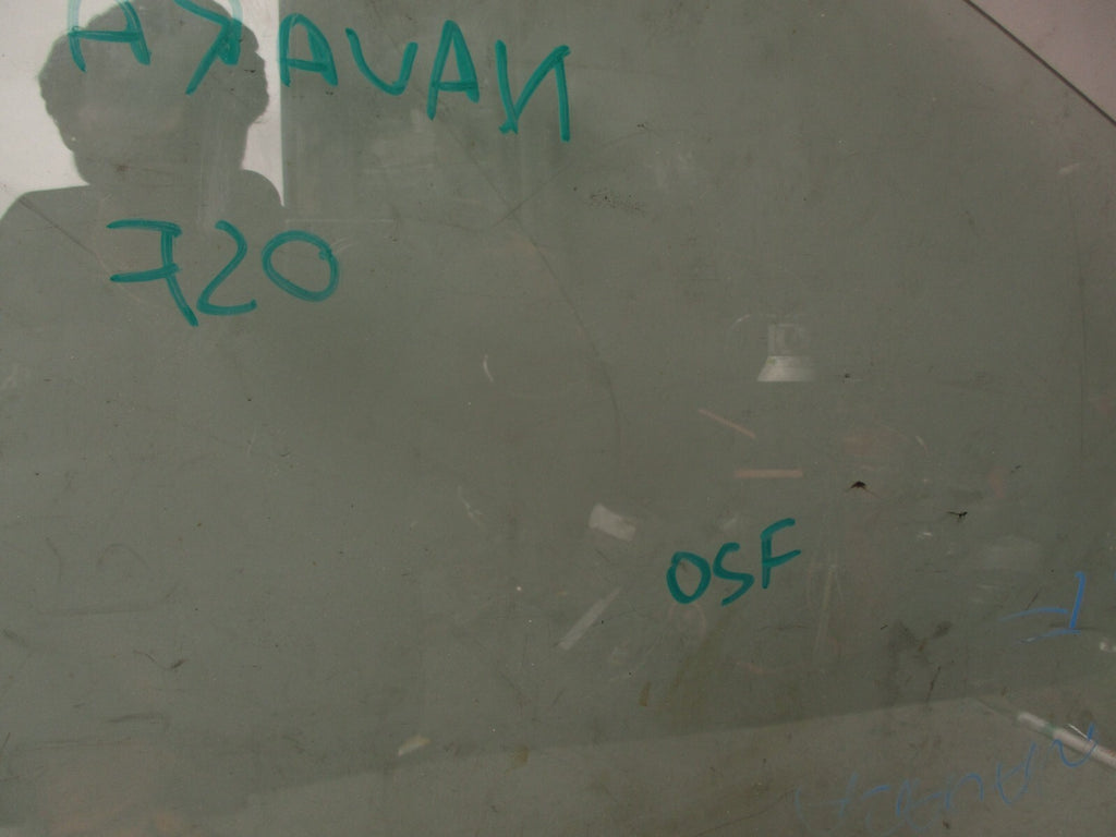 2002 NISSAN NAVARA D22 OSF DRIVER SIDE FRONT RIGHT WINDOW GLASS