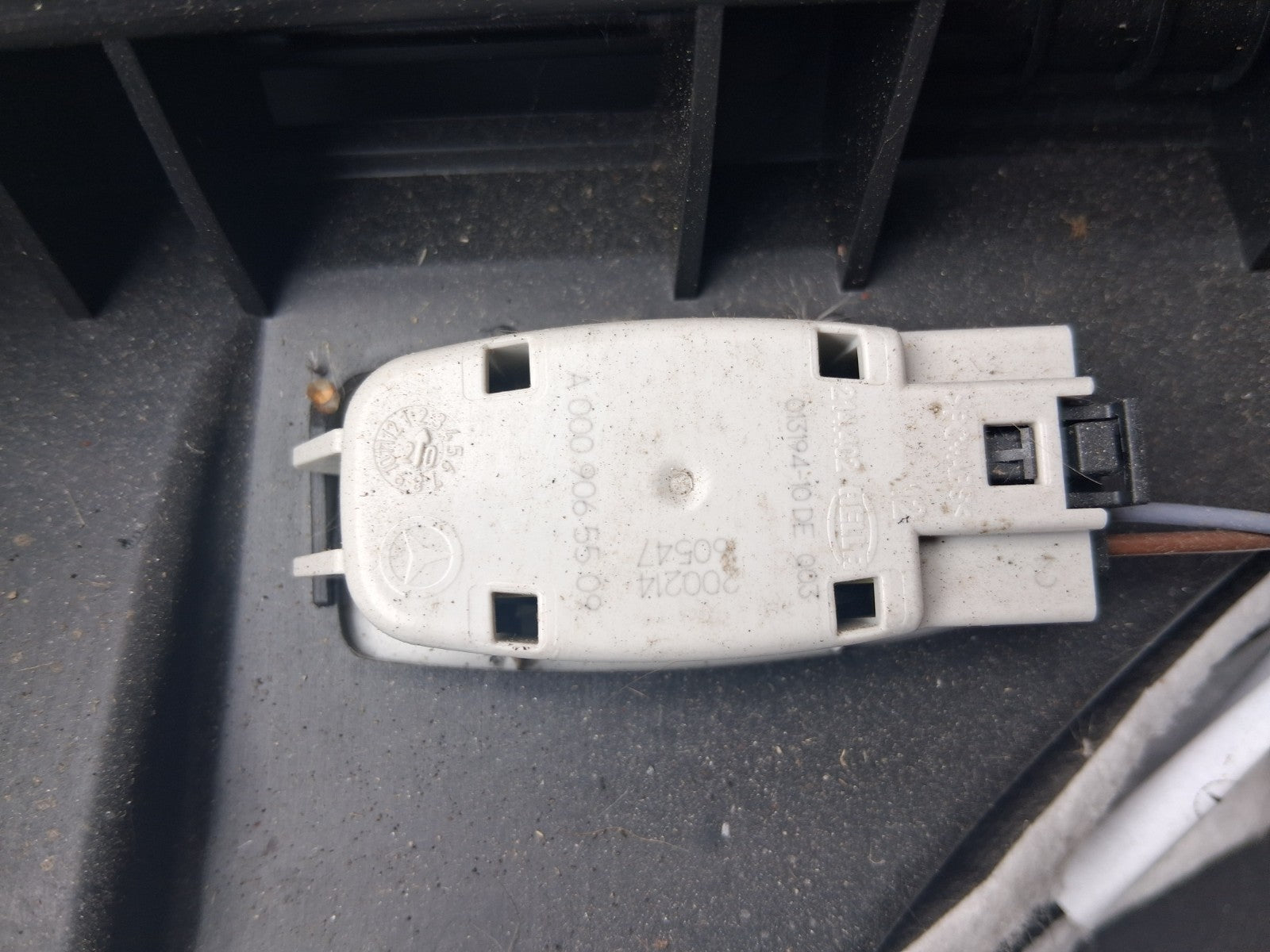 2020 MERCEDES A CLASS W177 DASHBOARD GLOVE BOX STORAGE COMPARTMENT 3406918
