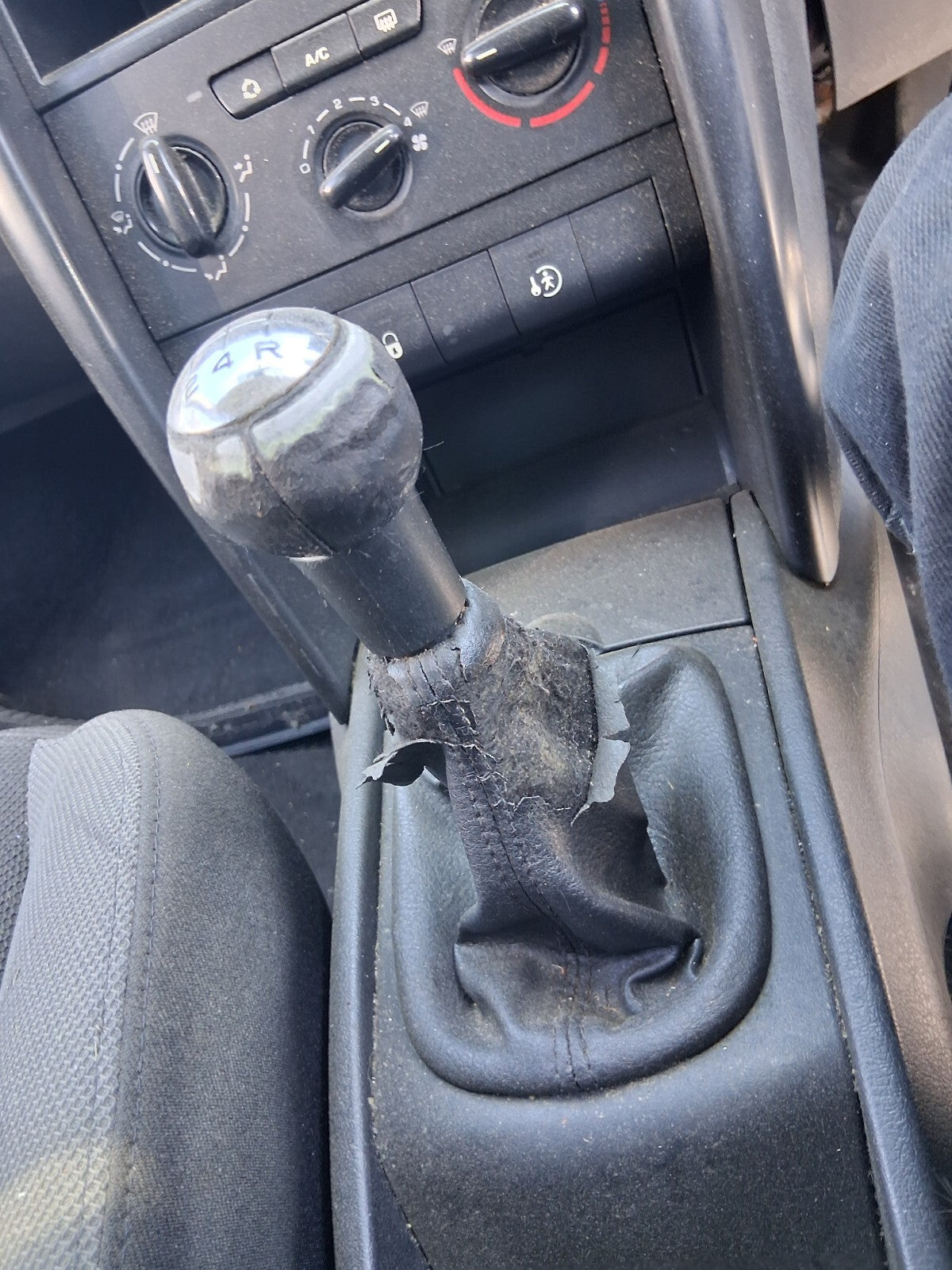 2009 PEUGEOT 207 MANUAL GEAR STICK GEAR SHIFTER GEAR LEVER