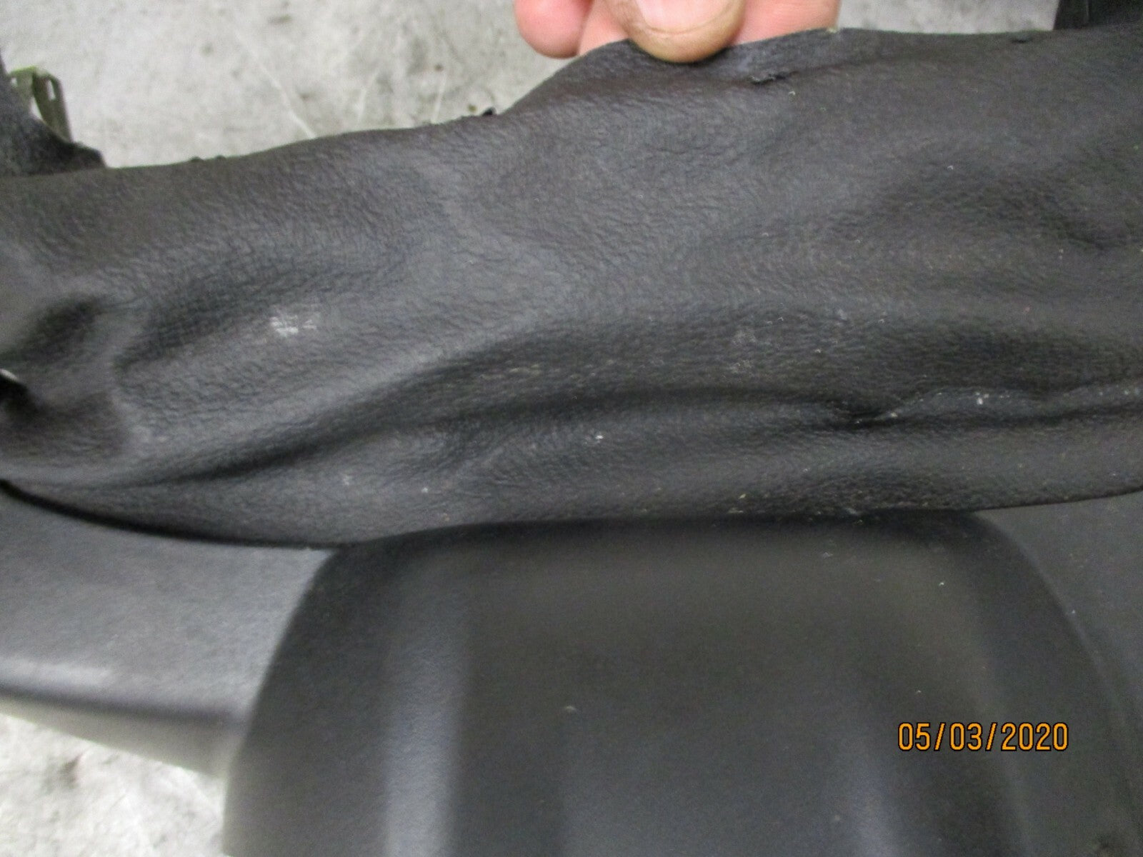 FIAT GRANDE PUNTO 2006 LOWER STEERING COLUMN PLASTIC TRIM COWL 7354174420