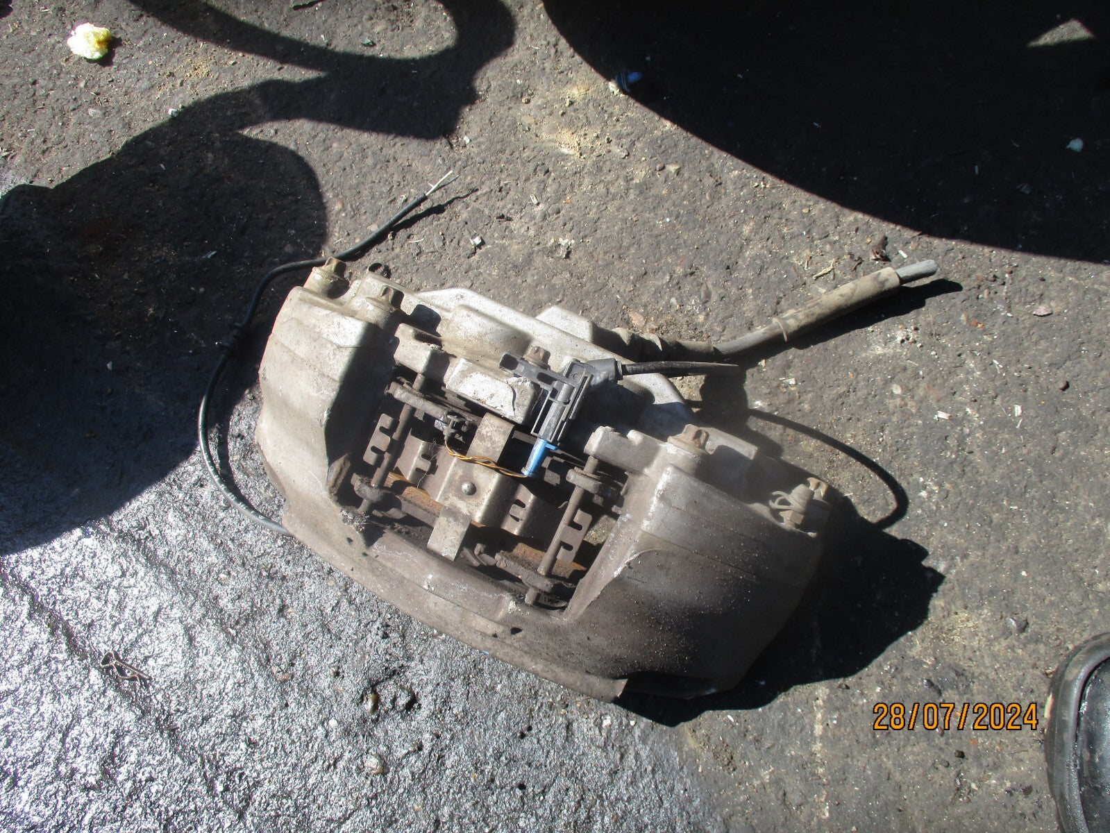 MERCEDES BENZ W205 2017 OSF DRIVER SIDE FRONT BRAKE CALIPER