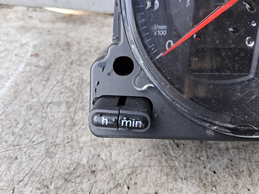 2006 VOLKSWAGEN PASSAT B6 1.9 DIESEL SPEEDOMETER INSTRUMENT CLUSTER A2C53145550