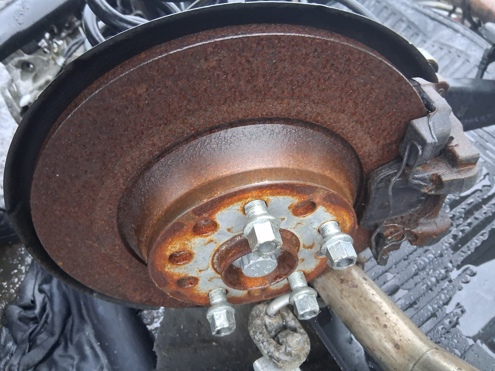 2023 VOLKSWAGEN TIGUAN 2.0 DIESEL COMPLETE REAR AXLE DIFF HUB DISC TYPE
