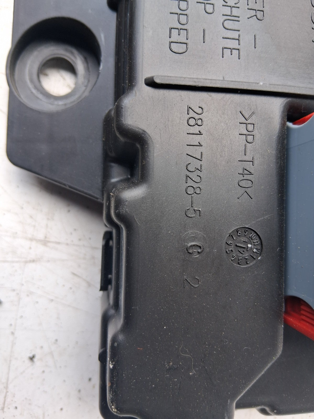 2020 RENAULT KANGOO MK2 1.5 DIESEL BCM BODY CONTROL MODULE 284B17052R