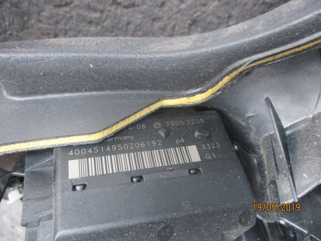 MERCEDES E CLASS W211 STEERING WHEEL LOWER TRIM & KEY READER IGNITION MODULE