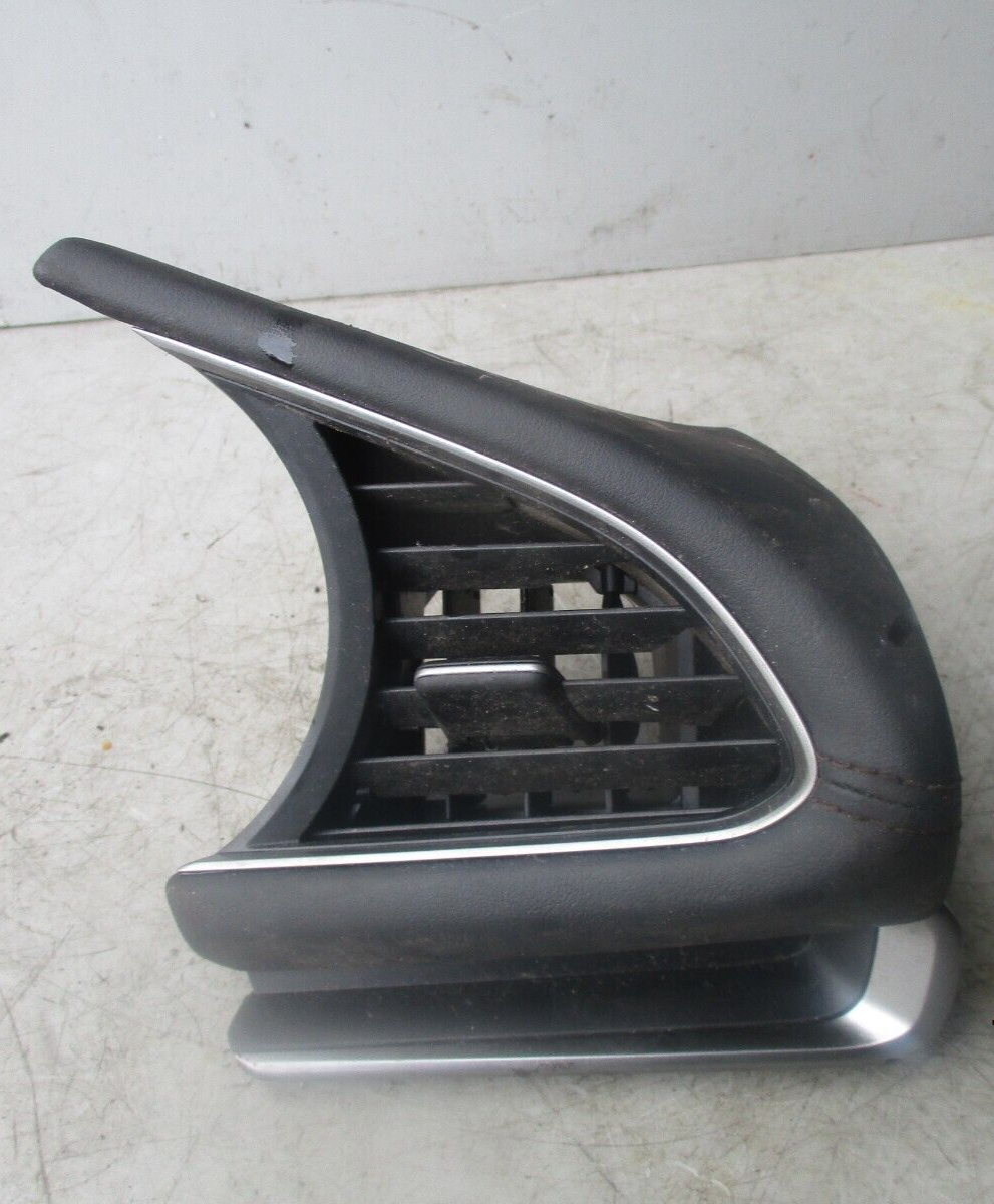 MAZDA 3 2020 OSF DRIVER SIDE FRONT DASHBOARD AIR VENT B0J864732