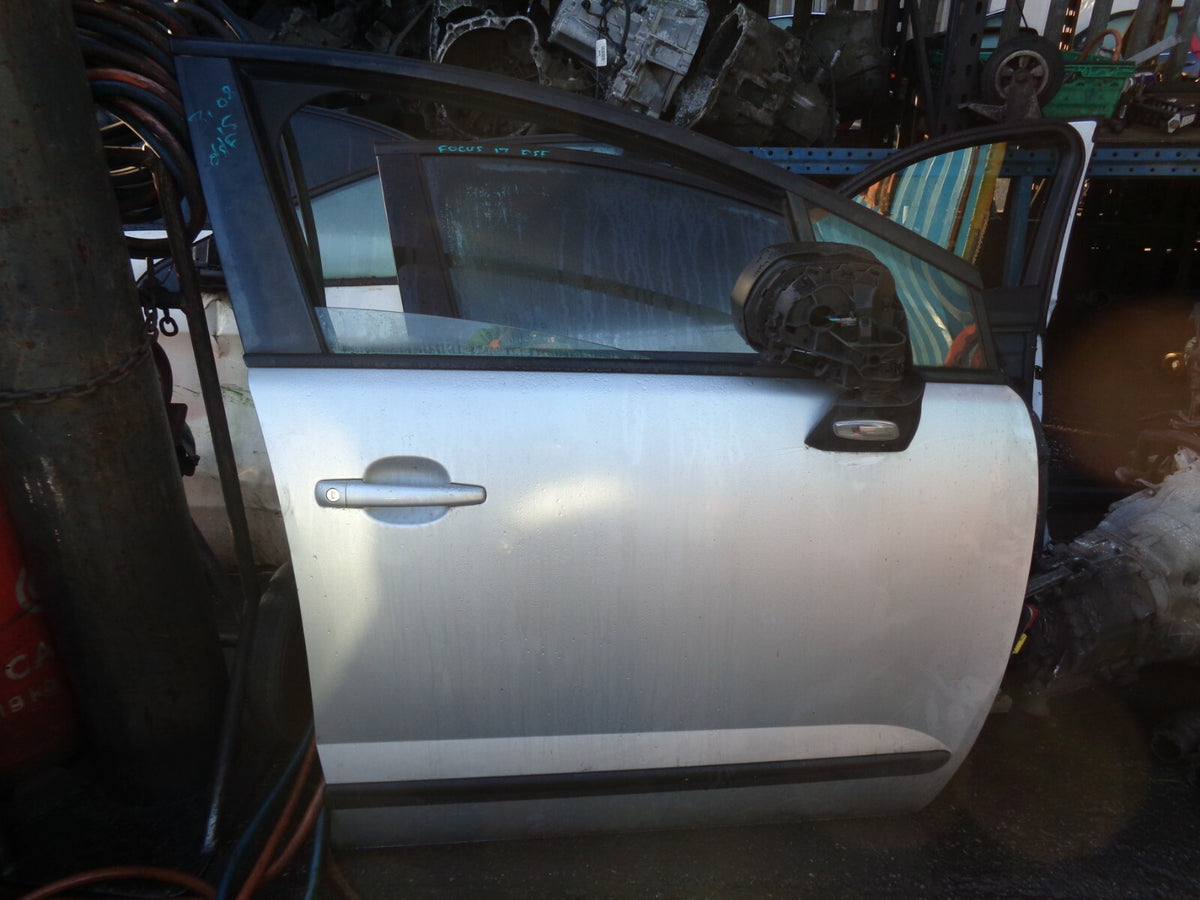 PEUGEOT 3008 MK1 2015 1.6 VTI OSF DRIVER SIDE FRONT DOOR COMPLETE EZRC SILVER