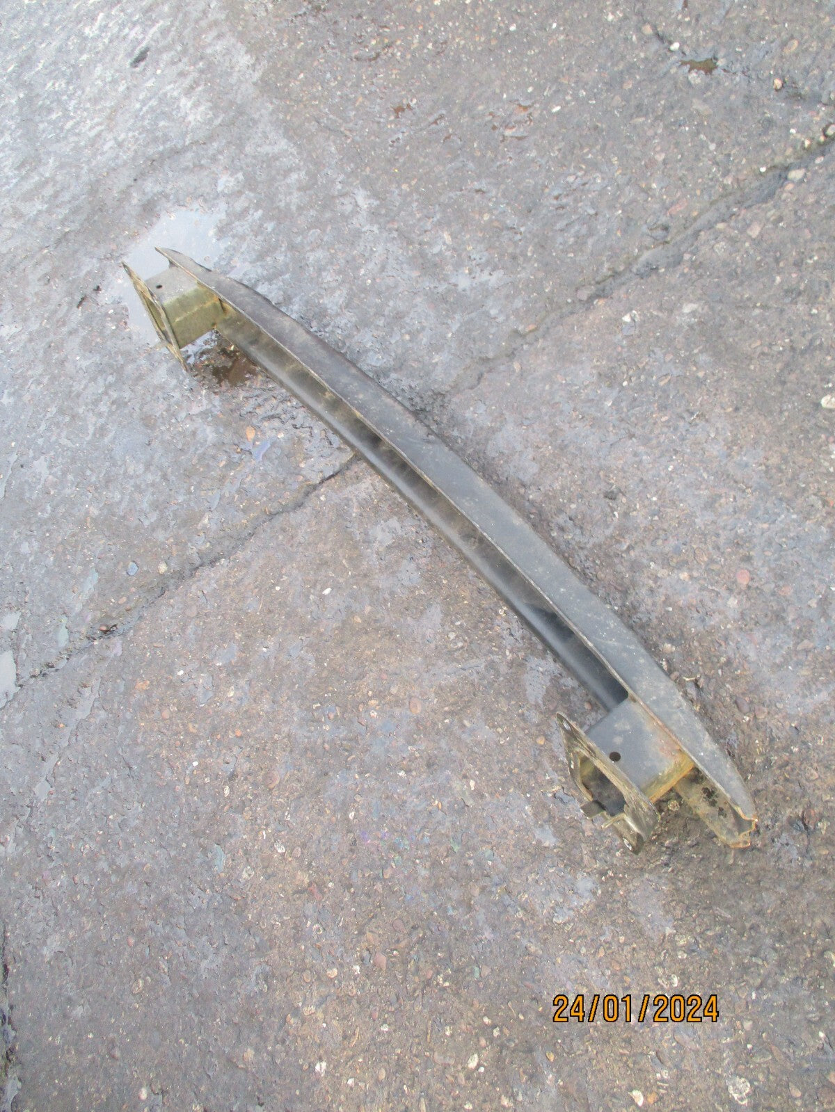 VW VOLKSWAGEN PASSAT B6 SALOON 2008 REAR BUMPER CRASH REINFORCEMENT BAR