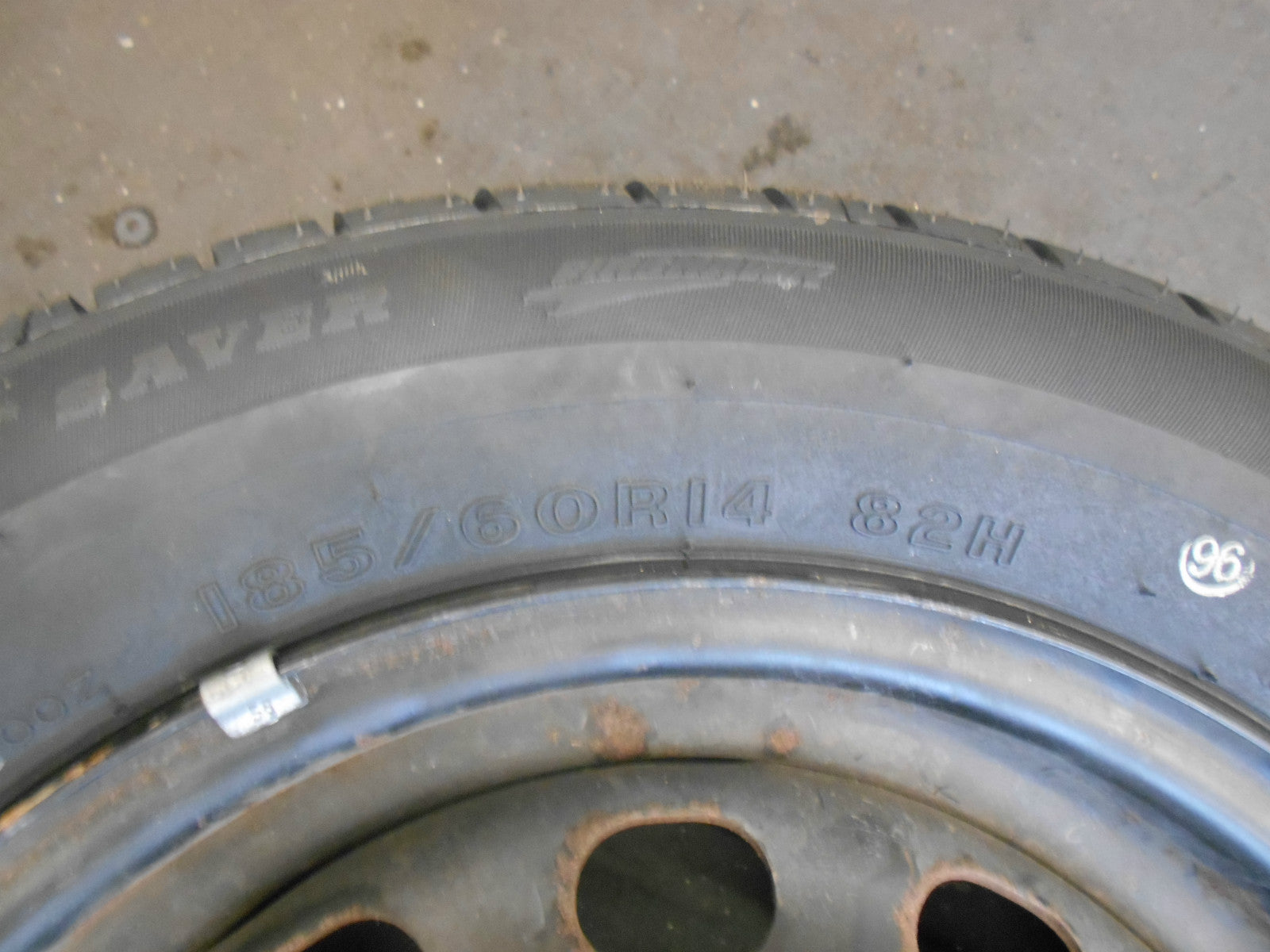 FORD ESCORT MK5 1992 STEEL WHEEL & NEW TYRE FIRESTONE 185/60/14 FIREHAWK 700