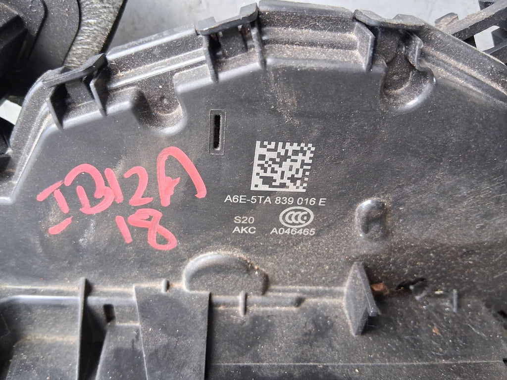 SEAT IBIZA MK5 2018 6F KJ OSR DRIVER SIDE REAR DOOR LOCK MECHANISM A6E5TA839016