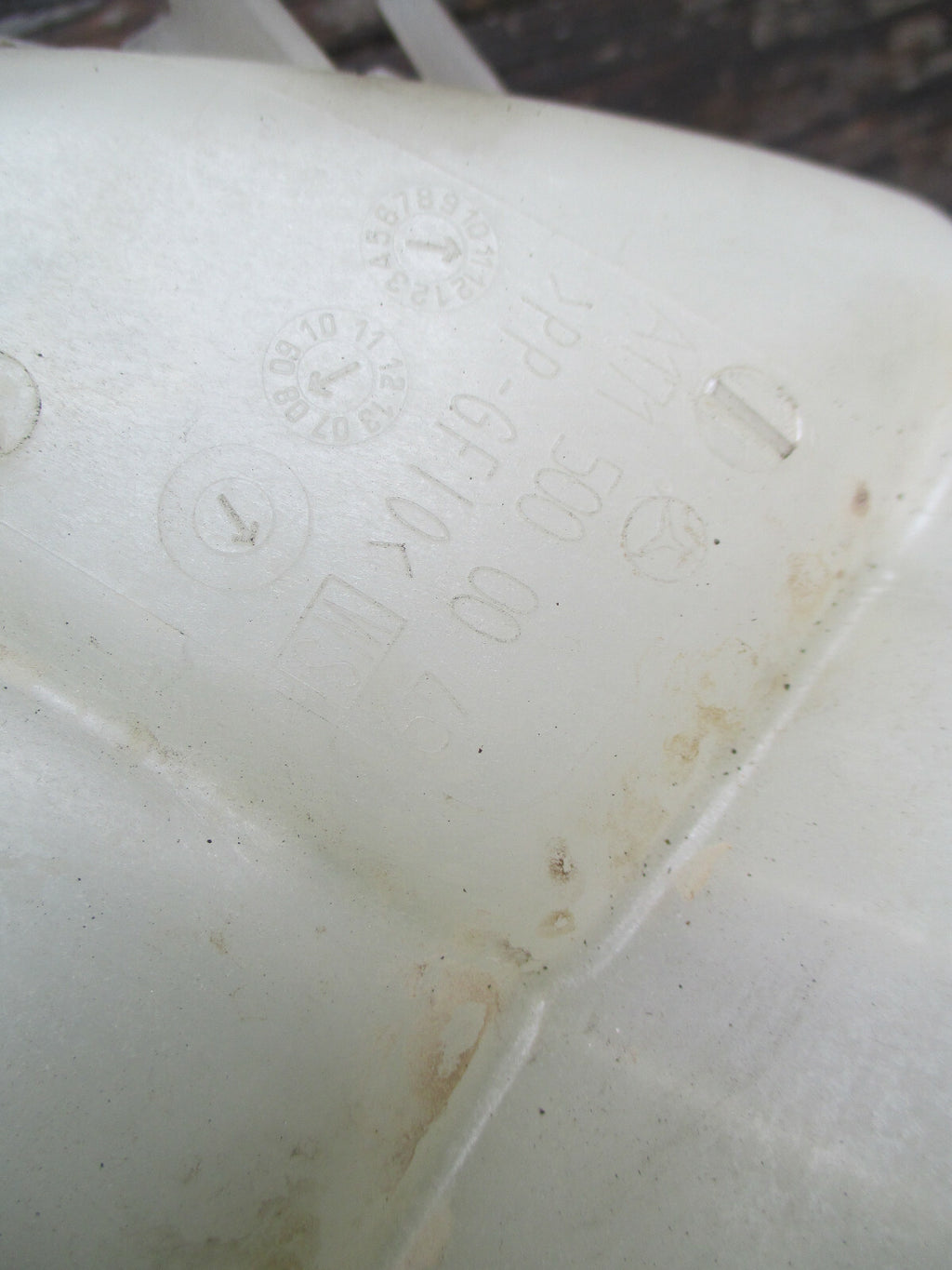 MERCEDES BENZ SLK R171 2010 WATER COOLANT TANK EXPANSION BOTTLE