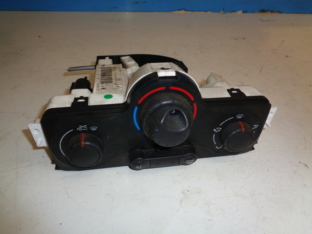 RENAULT MEGANE MK2 2002-08 HEATER CONTROLS SWITCH DIALS AIRCON