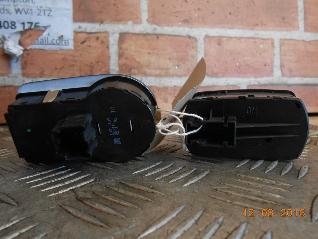 VAUXHALL CORSA D 2012 HEADLIGHT AIM FOG LIGHT WINDOW CONTROL SWITCH 13310335