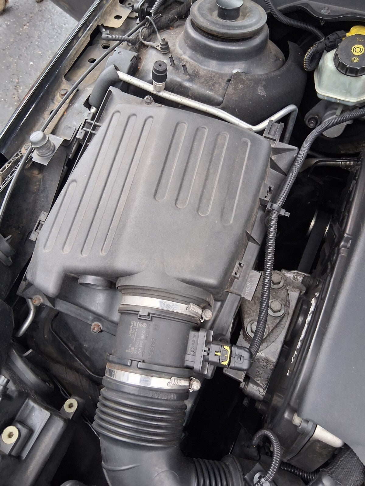 2011 VAUXHALL INSIGNIA ESTATE MK1 2.0 DIESEL AIR FILTER BOX HOUSING
