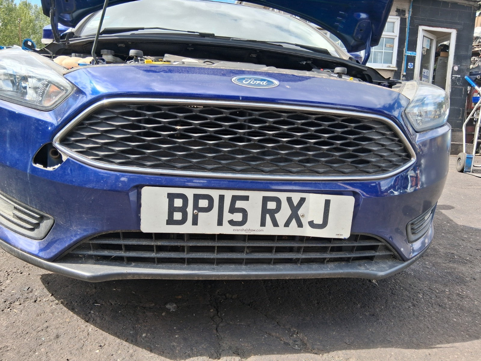 2015 FORD FOCUS MK3 FACELIFT FRONT COMPLETE BUMPER DEEP IMPACT BLUE HF