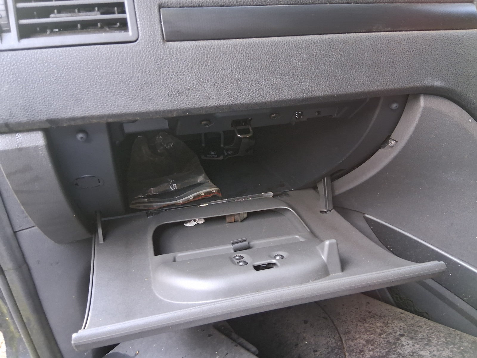 2009 FORD KUGA MK1 DASHBOARD GLOVE BOX FRONT STORAGE COMPARTMENT