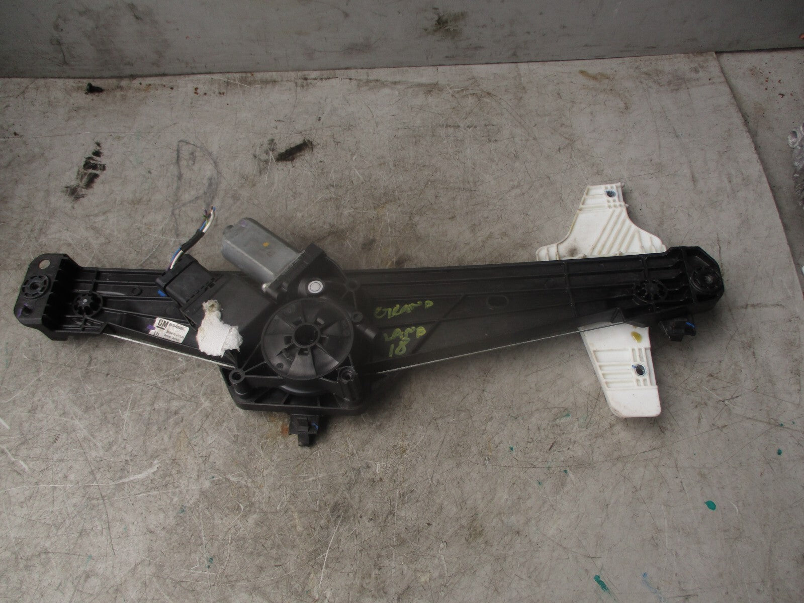 2018 VAUXHALL GRANDLAND X NSR PASSENGER REAR WINDOW MOTOR REGULATOR 9815403880