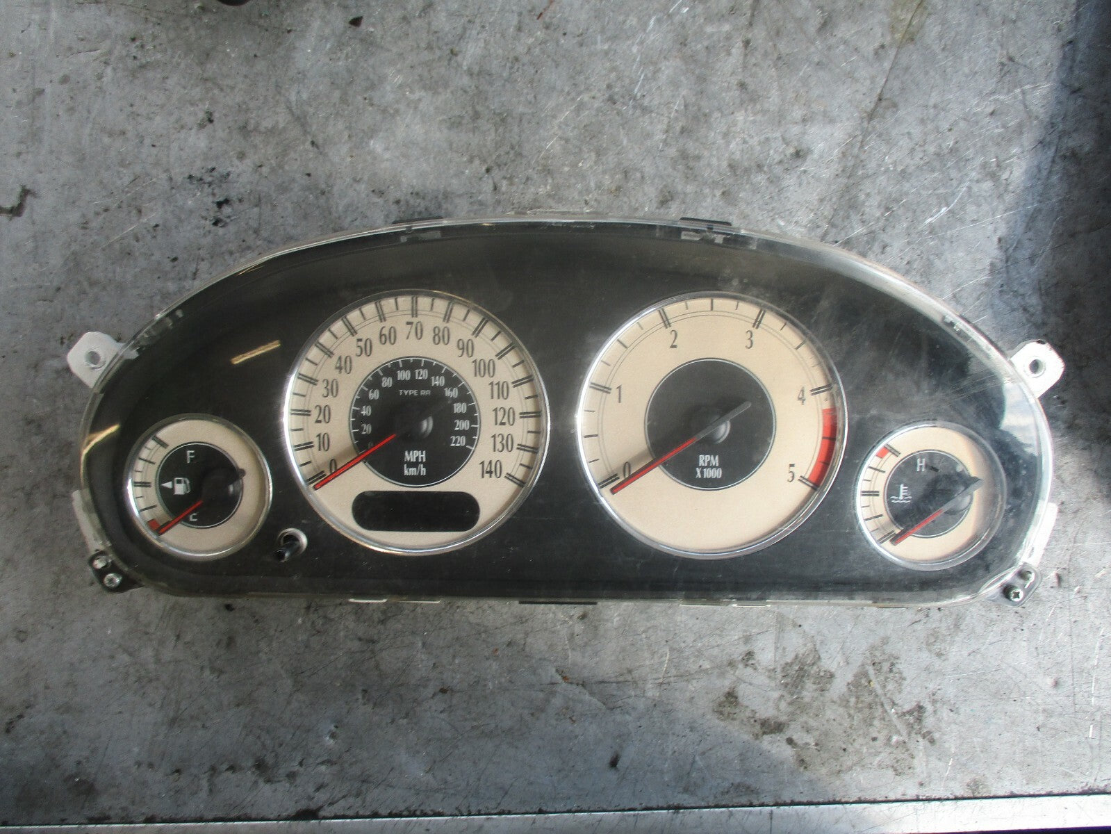 CHRYSLER VOYAGER MK4 2.5 CRD INSTRUMENT CLUSTER SPEEDO CLOCK P04685726AF
