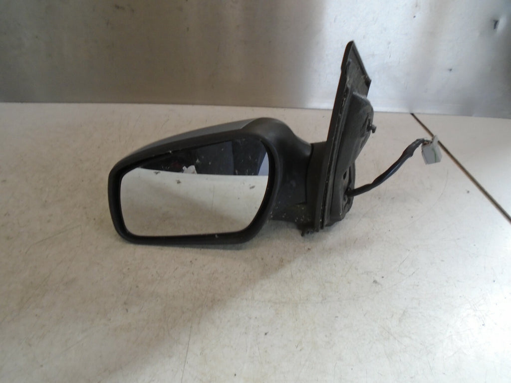 FORD FOCUS 2006 MK2 DRIVER SIDE WING DOOR MIRROR