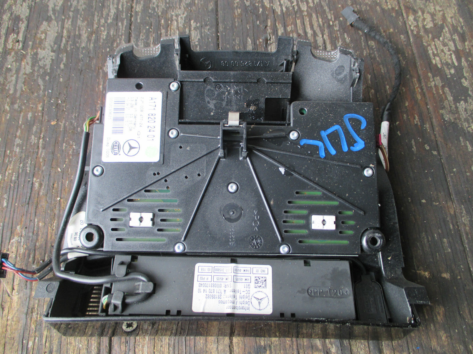 MERCEDES BENZ SLK R171 2010 FRONT ROOF INTERIOR LIGHT 1718202401