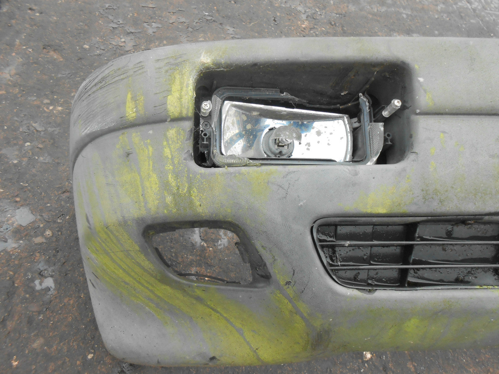 AUDI 80 B3 89 1986 BLACK PLASTIC FRONT BUMPER FOG LIGHT TYPE 893807101C