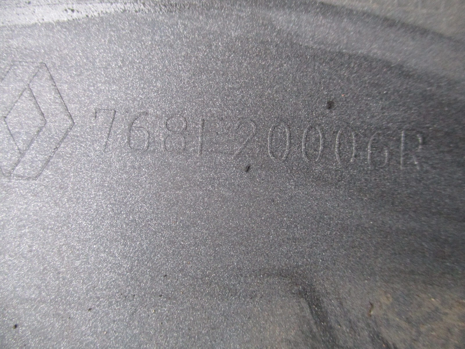 2013 RENAULT MASTER MK3 NSR PASSENGER SIDE REAR END MOLDING 768F20006R
